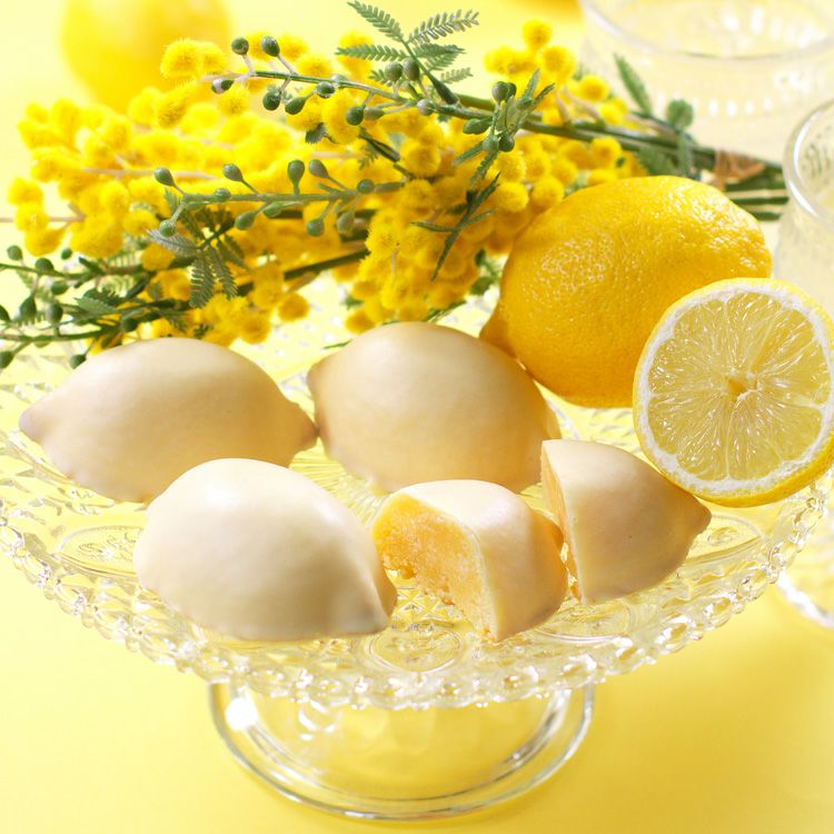 内祝い、どんなお菓子を贈る？